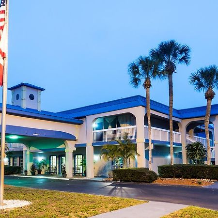 Quality Inn Tampa Lake Magdalene المظهر الخارجي الصورة