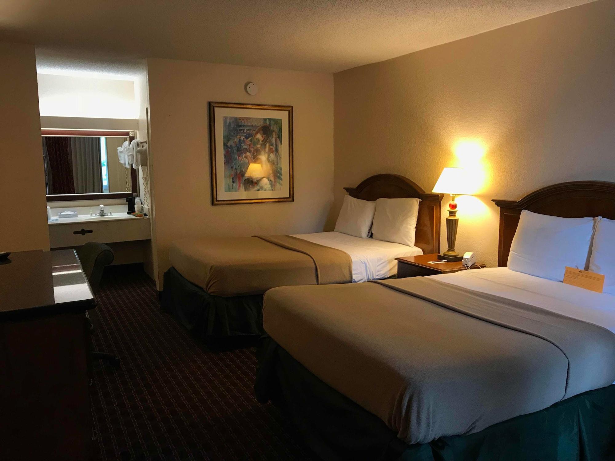 Quality Inn Tampa Lake Magdalene المظهر الخارجي الصورة