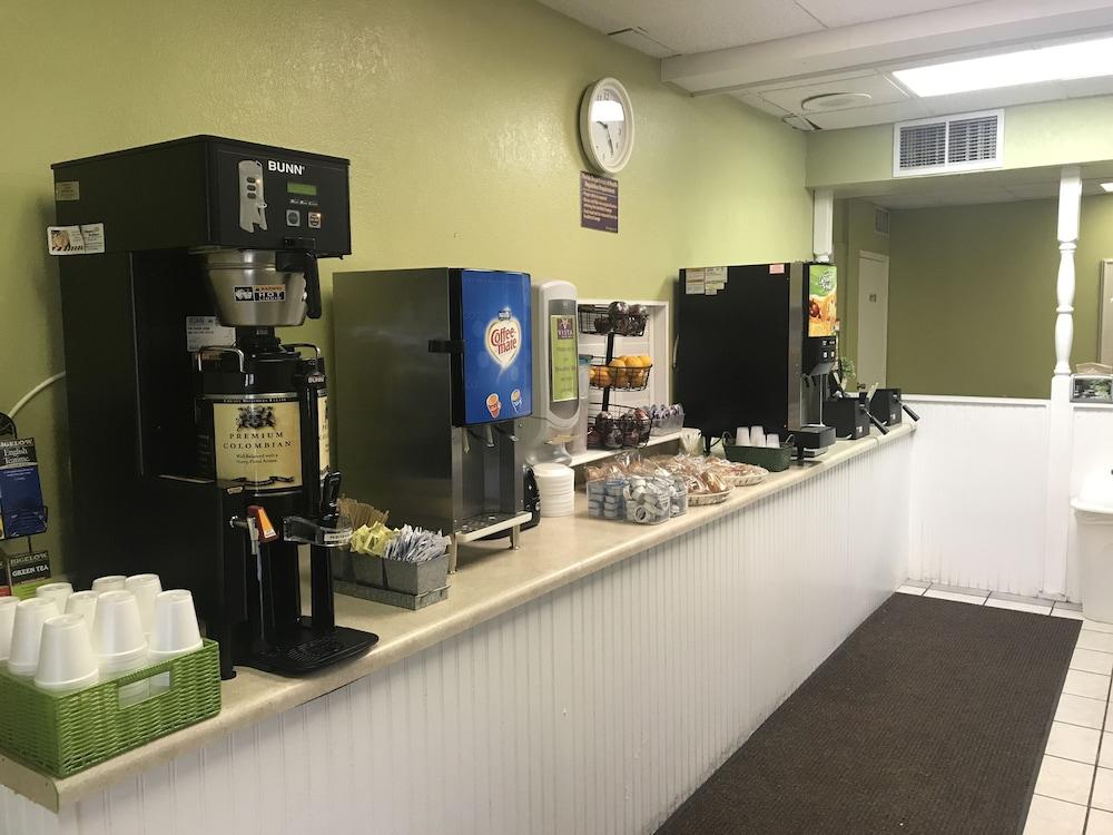 Quality Inn Tampa Lake Magdalene المظهر الخارجي الصورة