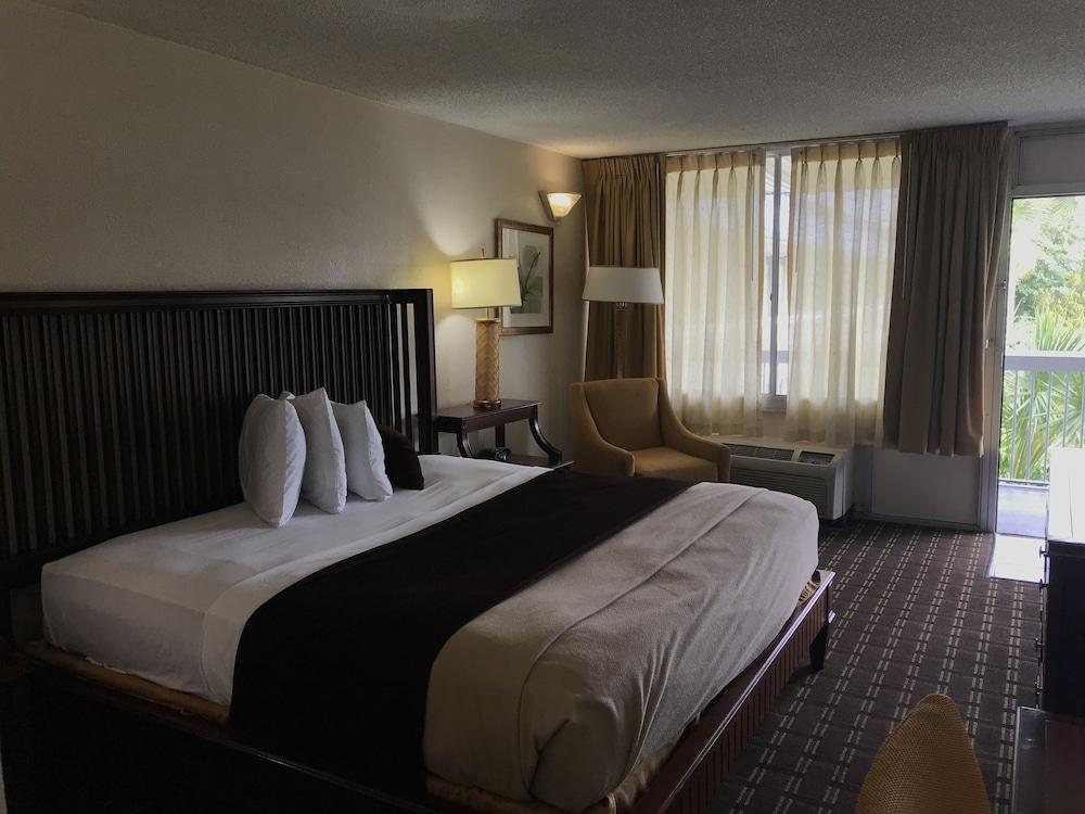 Quality Inn Tampa Lake Magdalene المظهر الخارجي الصورة