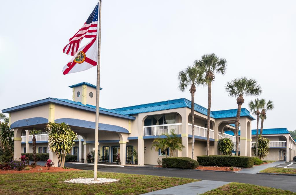 Quality Inn Tampa Lake Magdalene المظهر الخارجي الصورة