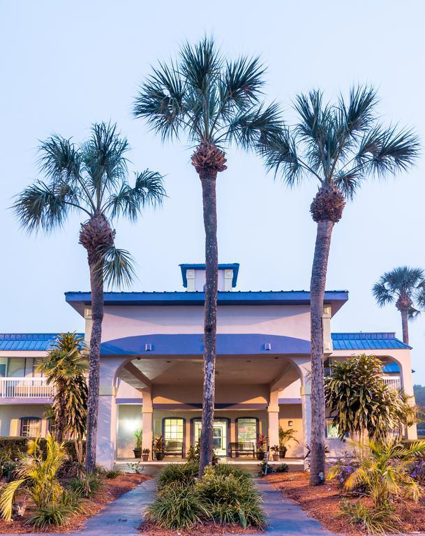 Quality Inn Tampa Lake Magdalene المظهر الخارجي الصورة